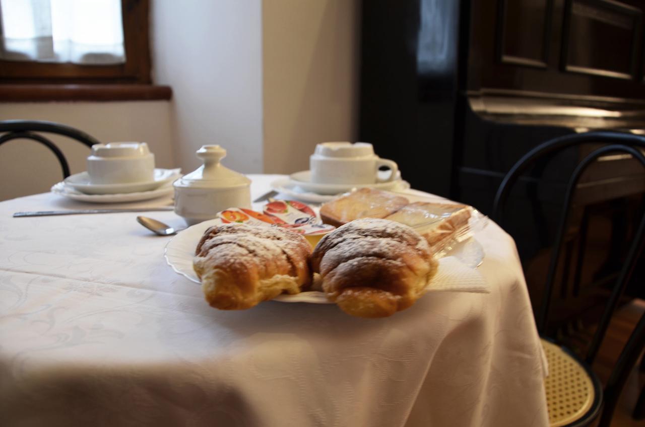 קאסקיה B&B Palazzo Sassatelli מראה חיצוני תמונה