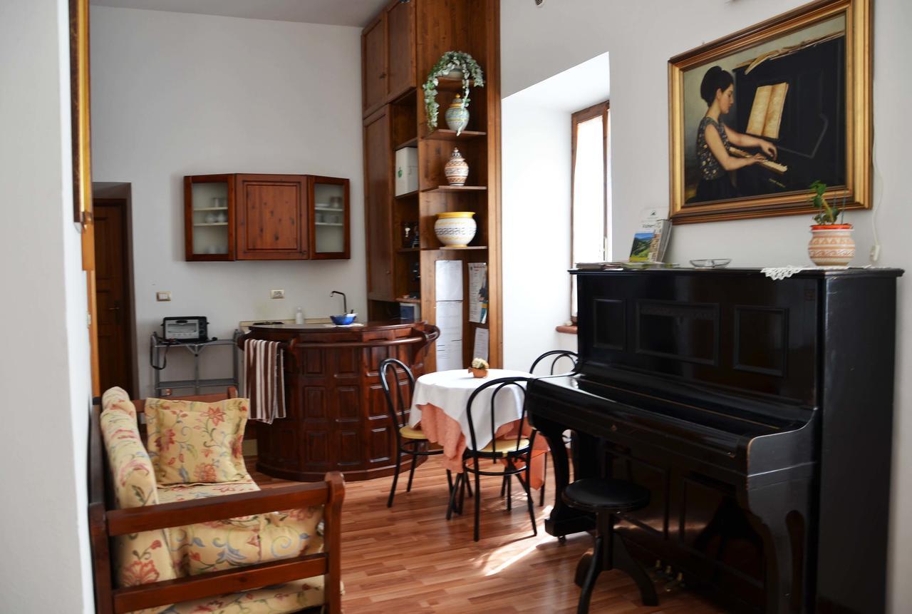 קאסקיה B&B Palazzo Sassatelli מראה חיצוני תמונה